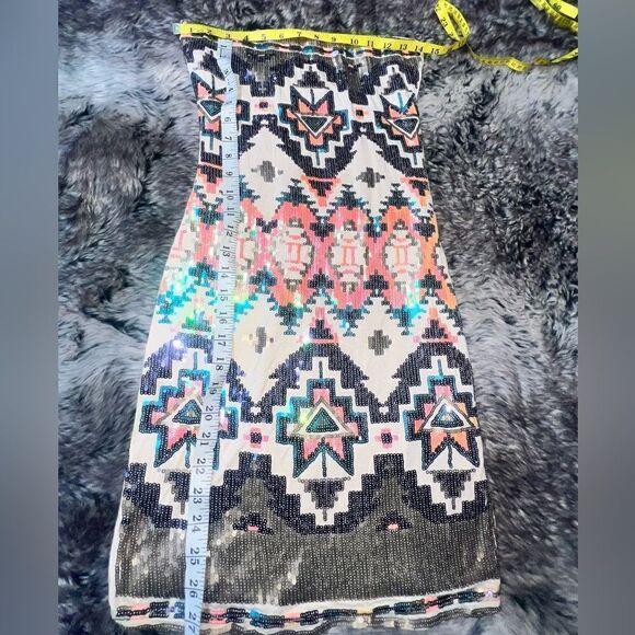 Stunning Aztec Color Blocks Sequins Mini Dress - Picture 11 of 12